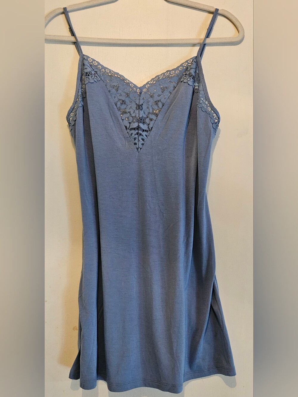 Victoria’s Secret Blue Lace V Neck Sleep Cami Slip Top Medium